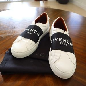 AUTHENTIC Givenchy | City Sport sneakers in leather with GIVENCHY strap